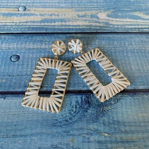 Statement Earrings - in white